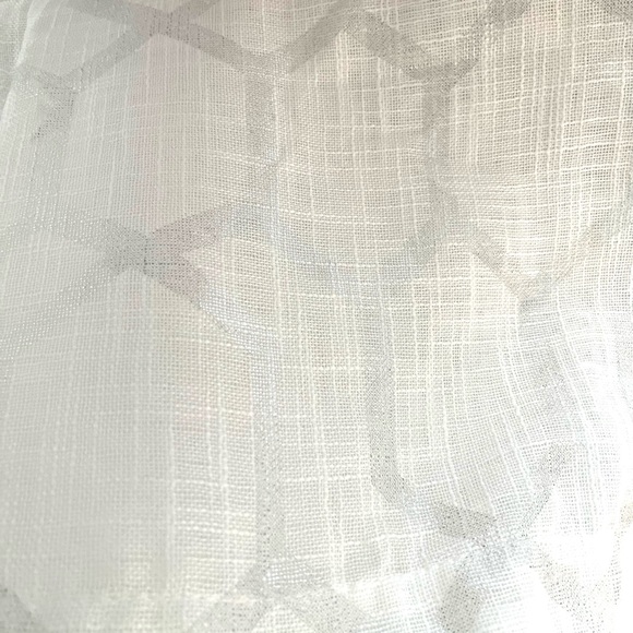 🚨CLEARANCE SALE🚨 COPY - COPY - White Genoa Sheer Rod Pocket Curtain 54" x 108" - Picture 7 of 13